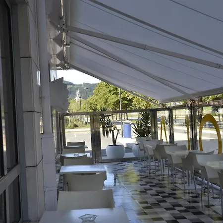 罗伊奥拉酒店 酒店 阿兹佩希亚