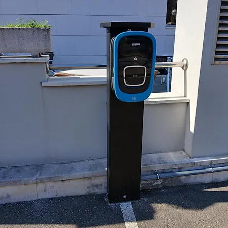 罗伊奥拉酒店 2* 阿兹佩希亚